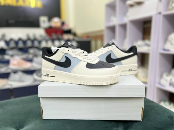 Giày Nike AF1 kem đen siêu cấp